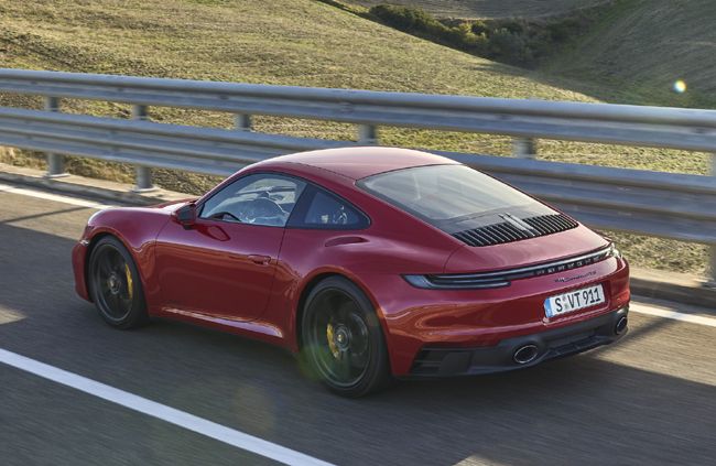 ポルシェ911（992）によりスポーティでパワフルな「GTS」モデル